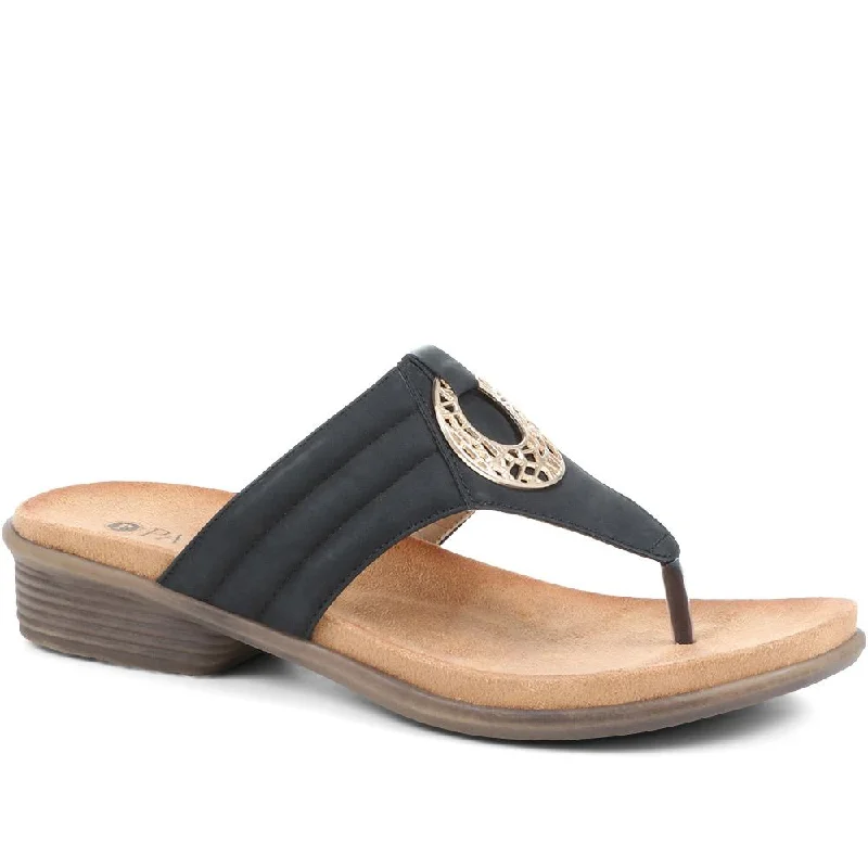 Shock - Absorbing Women's Sandals with a Soft Insole in Black for Active LifestylesHeeled Toe-Post Sandals - BAIZH37077 / 323 511