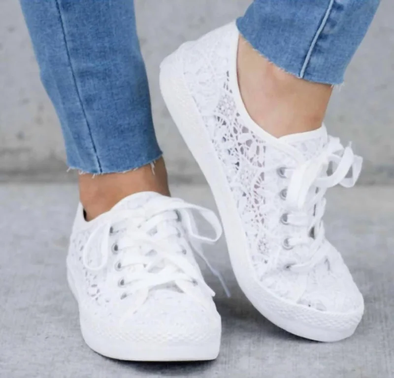 Flirty Fashion Sneaker In White