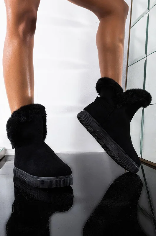 BREAKING THE RULES FLAT BOOTIE BLACK