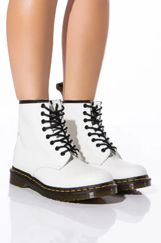 DR. MARTENS 1460 SMOOTH WHITE BOOTIES