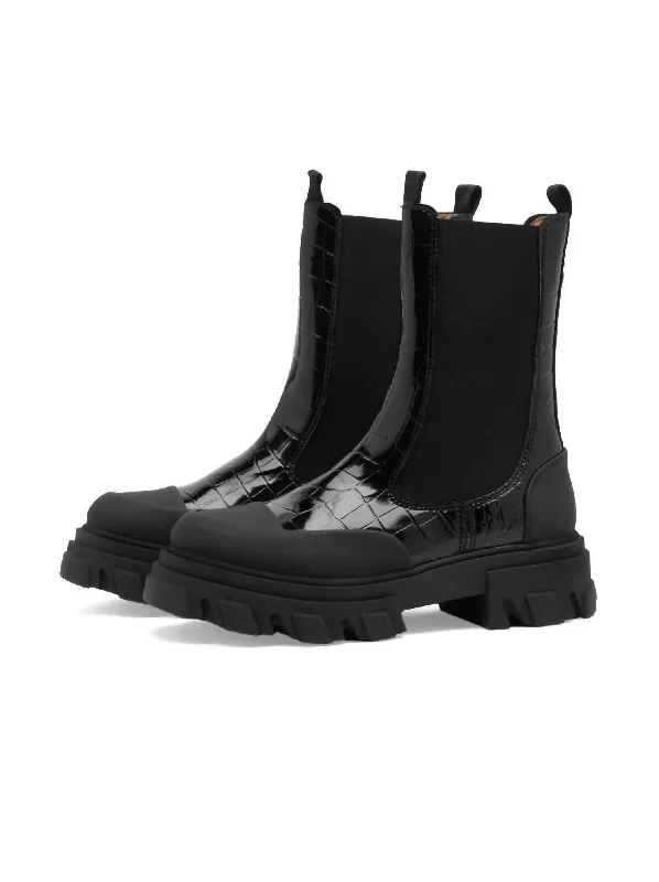 Women's Cleated Mid Chelsea Boot In Black