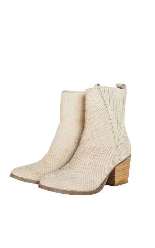 Women's Taris Ankle Boot In Cream